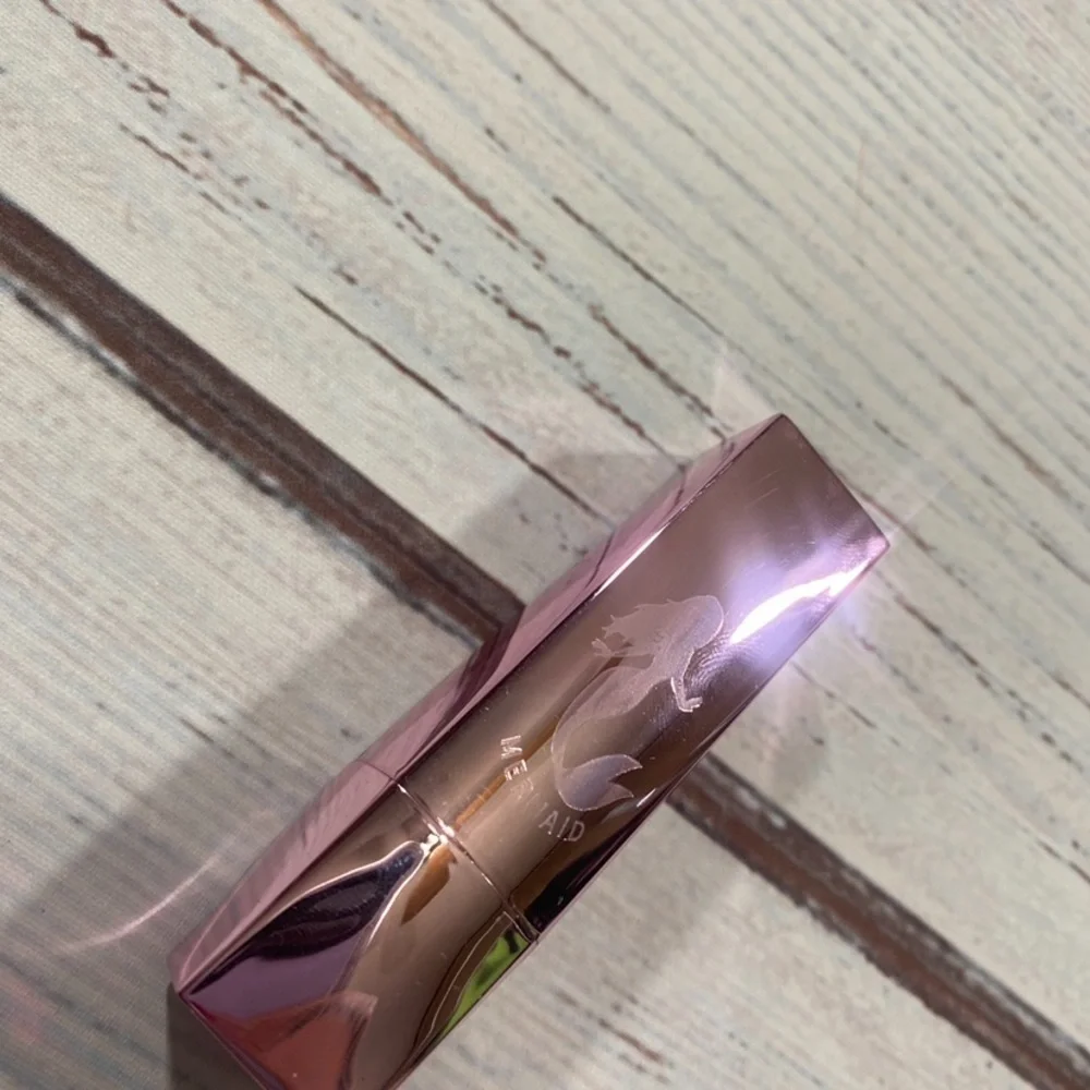 Emily Alexandra Water Resistant Matte Lipstick
